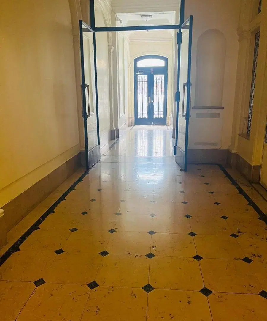 Departamento en venta de dos ambientes en Recoleta 1