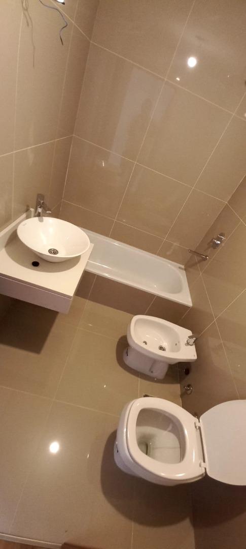 Depto en Venta 2 Ambientes, Gym, Piscina, Seguridad 24 Hs. 2