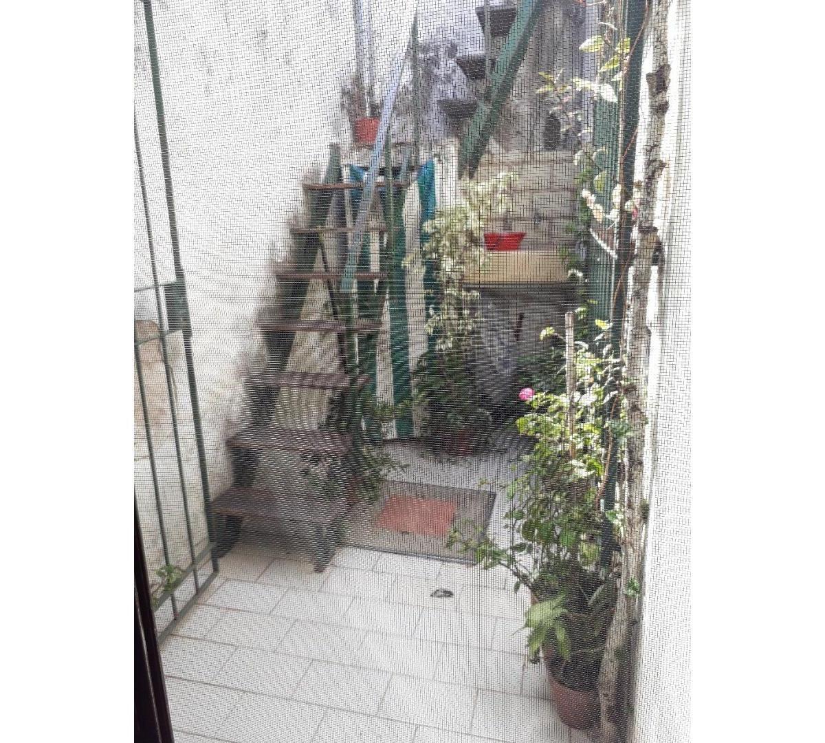 PH en Excelente Cuadra, 2 Ambientes con Patio. 3