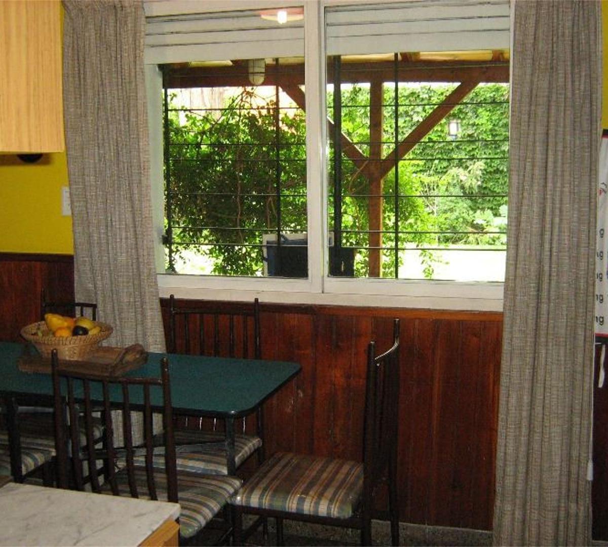 Casa, 3 Dorm., Entrada Varios Autos, Patio 2
