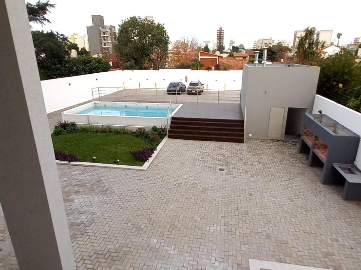 Depto en Venta 2 Ambientes, Gym, Piscina, Seguridad 24 Hs. 3