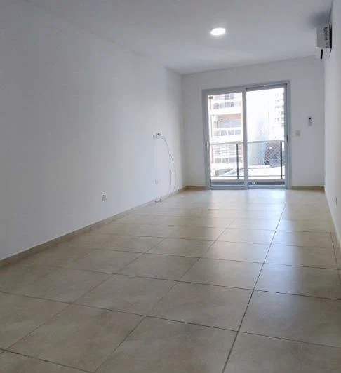 Excelente depto de 3 ambientes con cochera 4