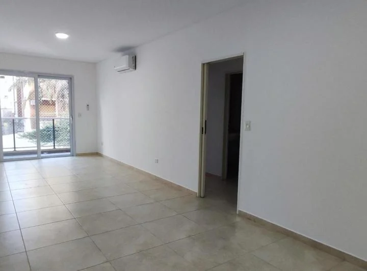 Excelente depto de 3 ambientes con cochera 1