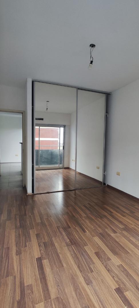 Foto de ALQUILER 2 amb. con 2 balcones, Quilmes, imagen 5