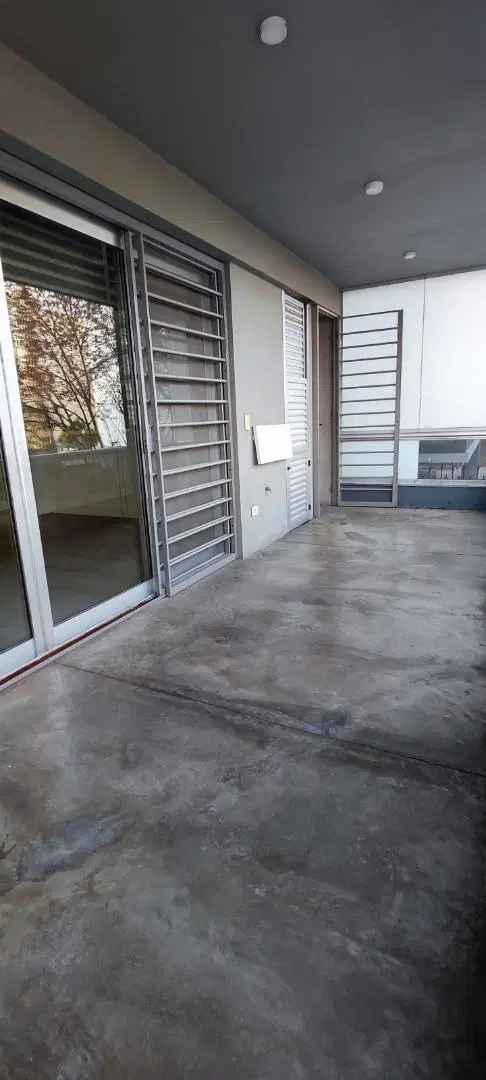 Piso 4 ambientes, cochera, SUM, Pileta 2
