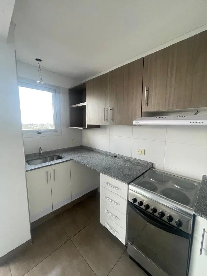 Hermoso semipiso 2 ambientes con vista al rio, cochera. 3