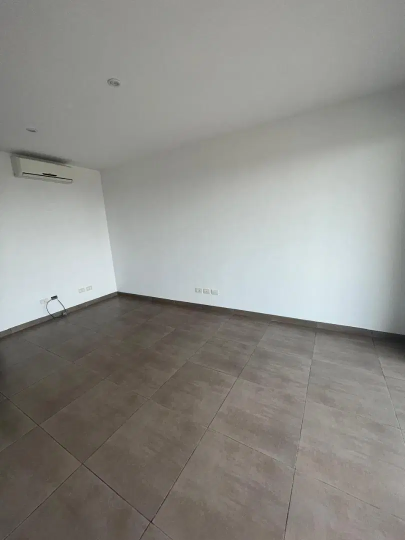 Hermoso semipiso 2 ambientes con vista al rio, cochera. 2