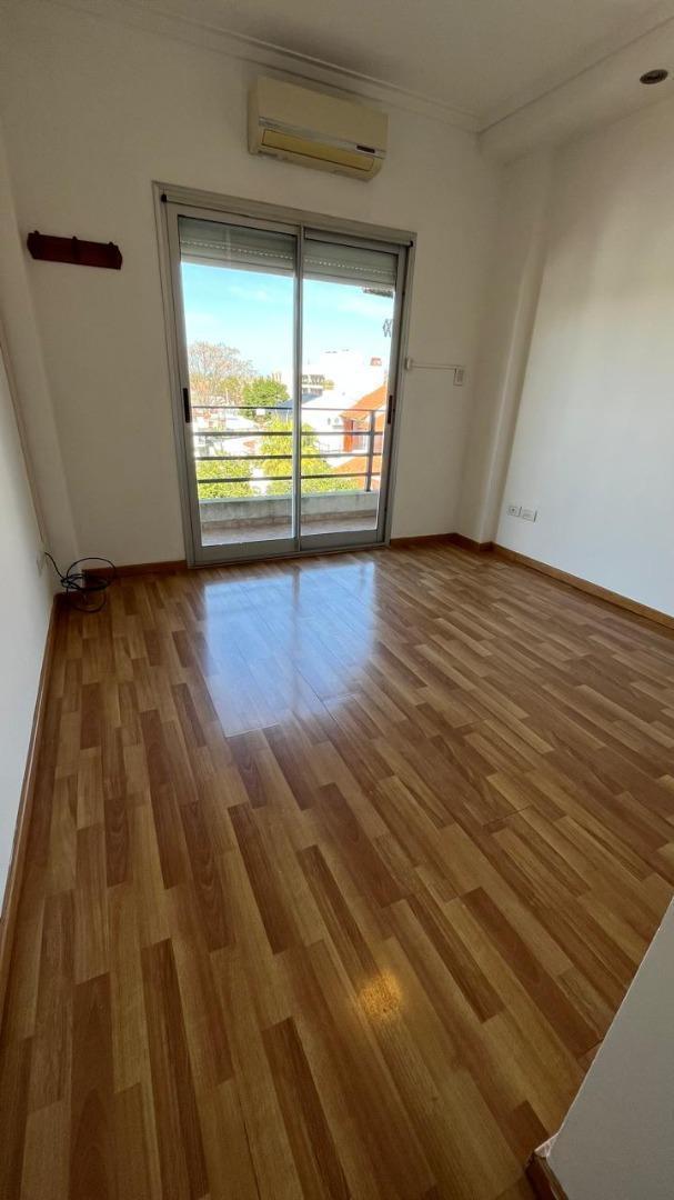 Foto de ALQUILER, hermoso depto. 2 ambientes con cochera., imagen 3