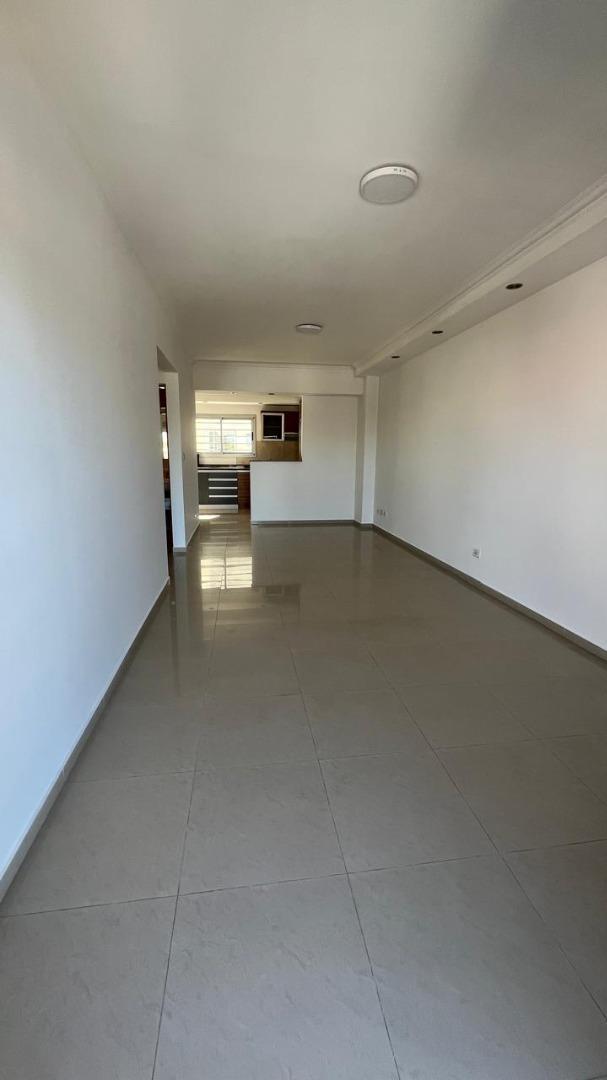 Foto de ALQUILER, hermoso depto. 2 ambientes con cochera., imagen 1