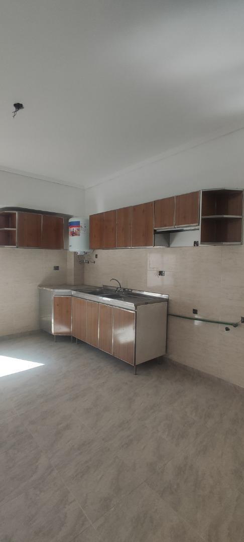 Foto de Depto tipo casa de 3 ambientes con patio, por escalera., imagen 5