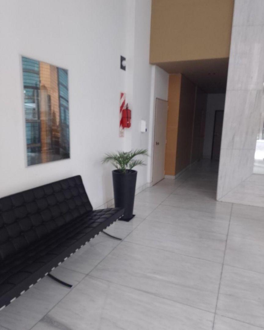 Excelente 4 Ambientes Muy Luminoso a Estrenar 5