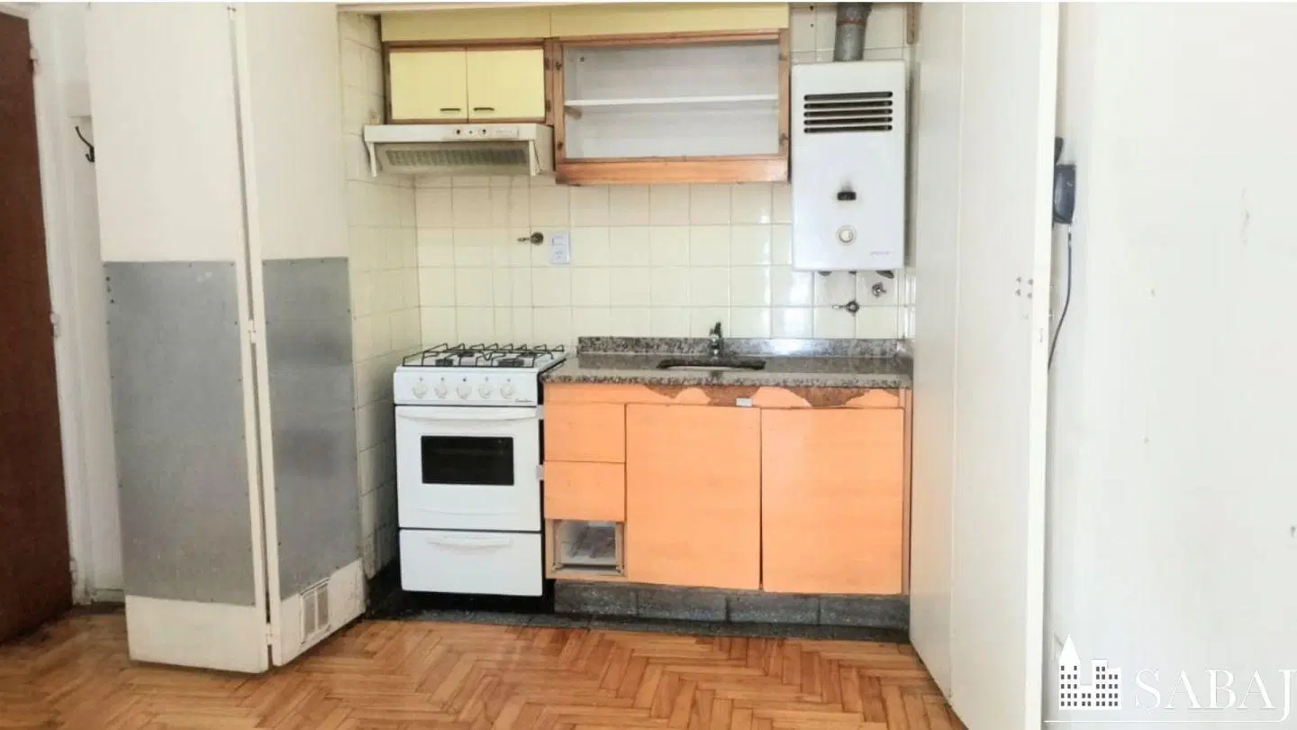 Departamento monoambiente. | Alsina 1287 2