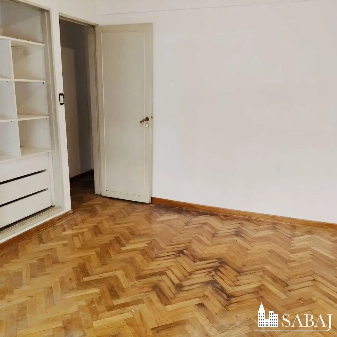 Departamento 3 ambientes. | Av Jose M Moreno 565 3