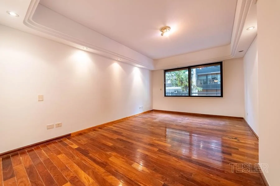 Piso Patio Propio 3 Dorm. en Suite Escritorio Belgrano 2