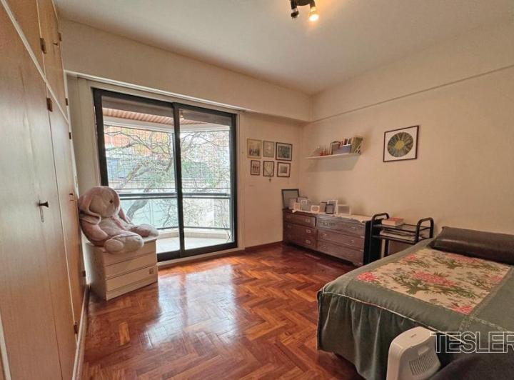 Piso LC 4 dormitorios 3 baños completos Toilette 2 cocheras Vigilancia 24hs Belgrano 4