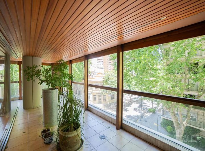 3 de Febrero 1400 Piso en torre Aisenson 3 dormitorios suite y escritorio 3 cocheras Belgrano 4