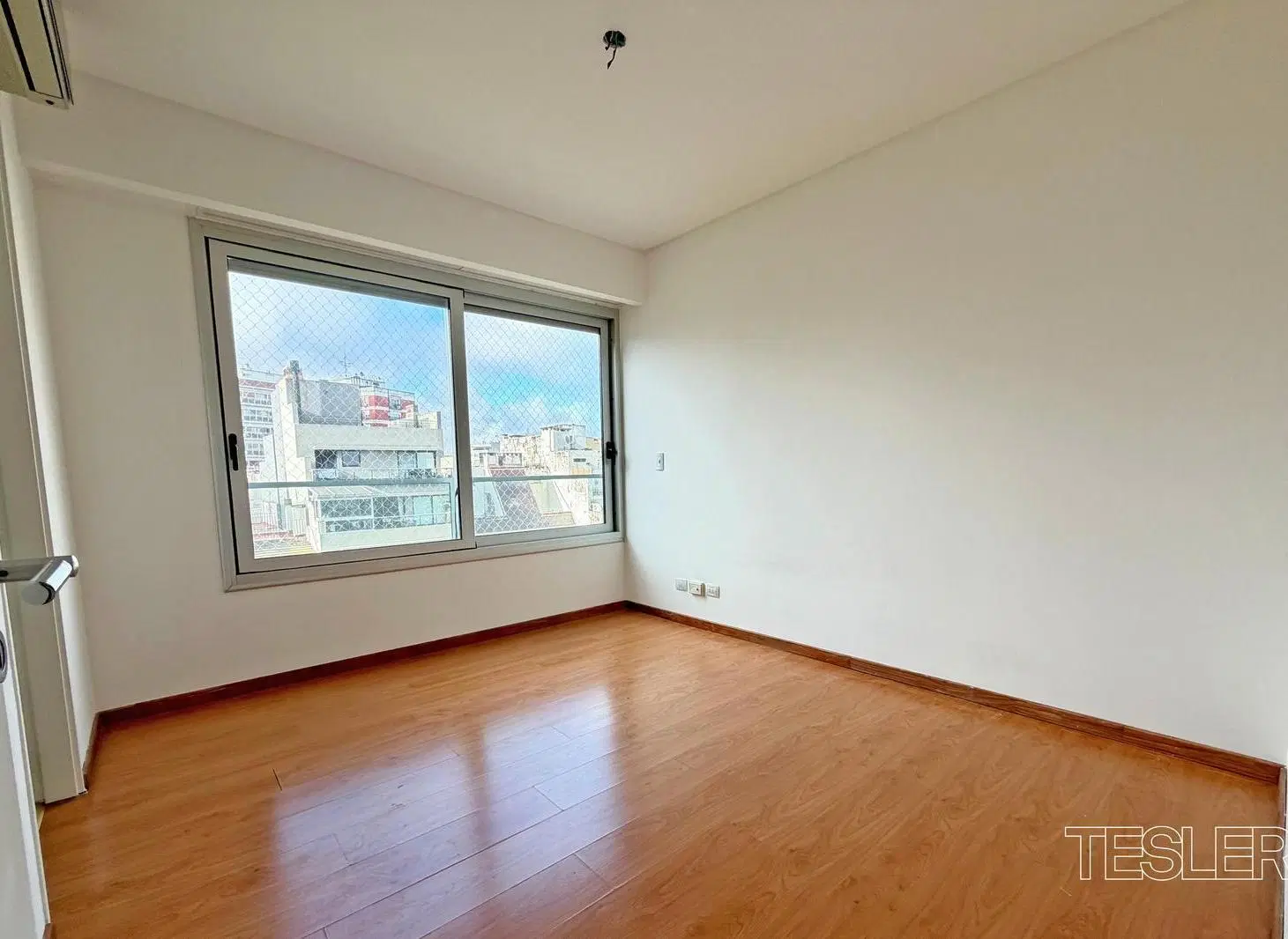 Torre Marquis 2 dormitorios con dependencia Cochera fija Amenities Vigilancia 24hs Belgrano 4