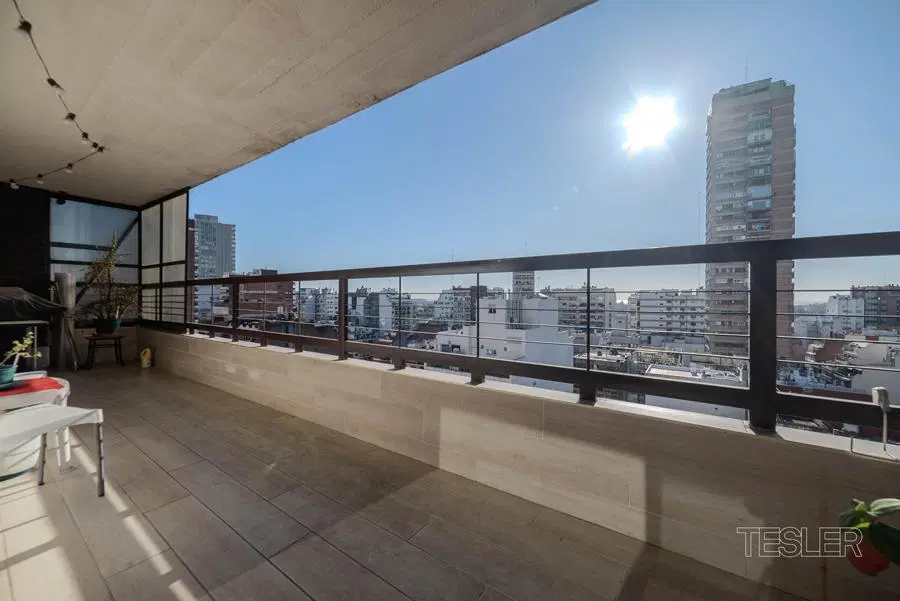 Duplex en piso muy alto con excelente luz y vista 4 dormitorios 2 cocheras fijas Belgrano 4