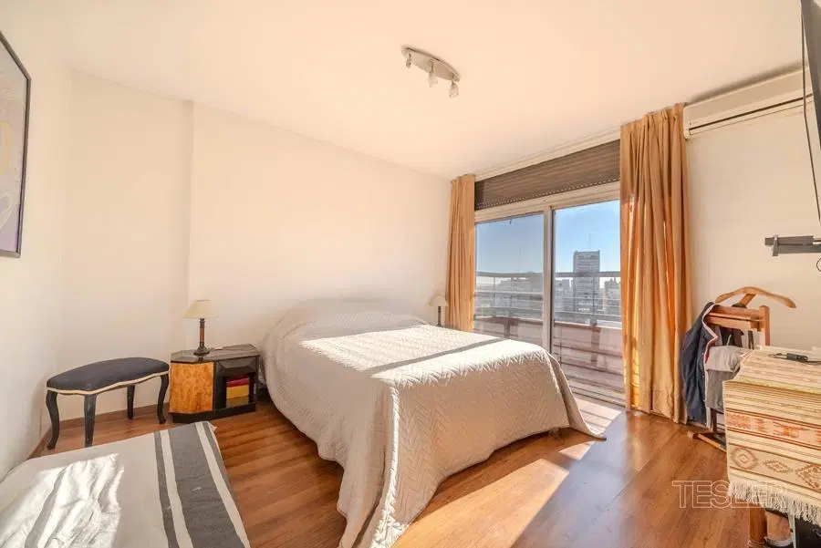 Duplex en piso muy alto con excelente luz y vista 4 dormitorios 2 cocheras fijas Belgrano 3