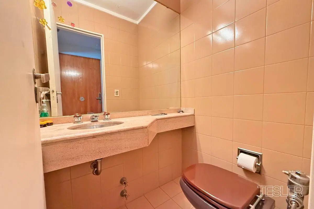 Semipiso en torre 3 dormitorios 2 baños Toilette 2 cocheras fijas Vigilancia 24hs. Belgrano 1