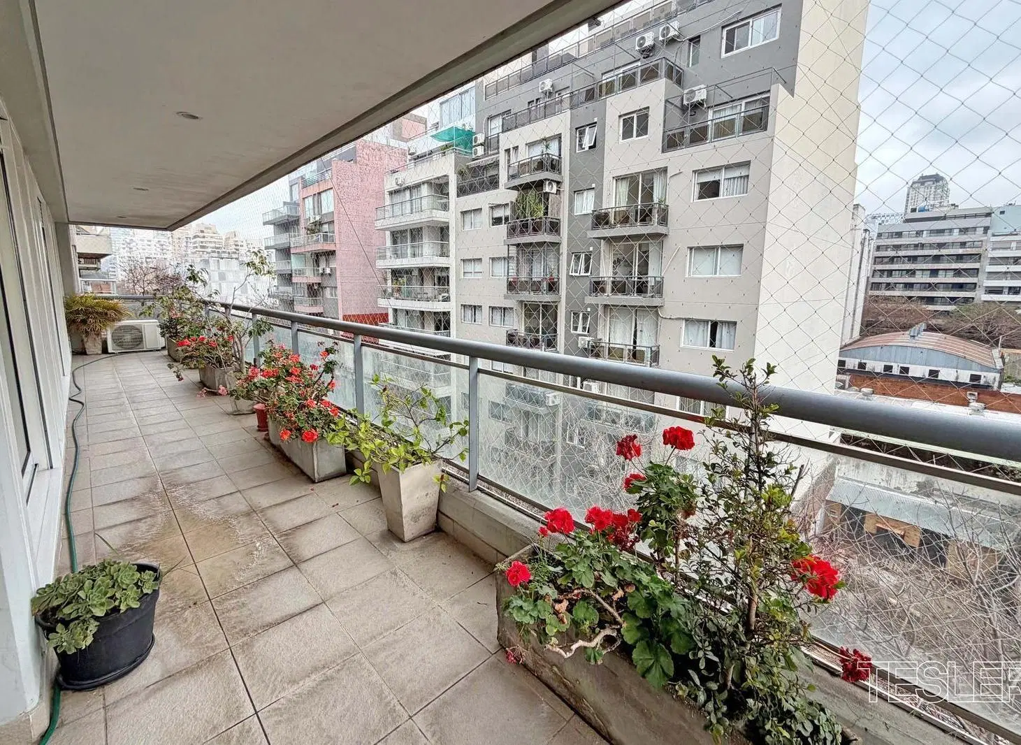 Venta Semipiso Palier privado 3 dormitorios 1 suite Pileta SUM Juegos niños Cochera fija Belgrano 1