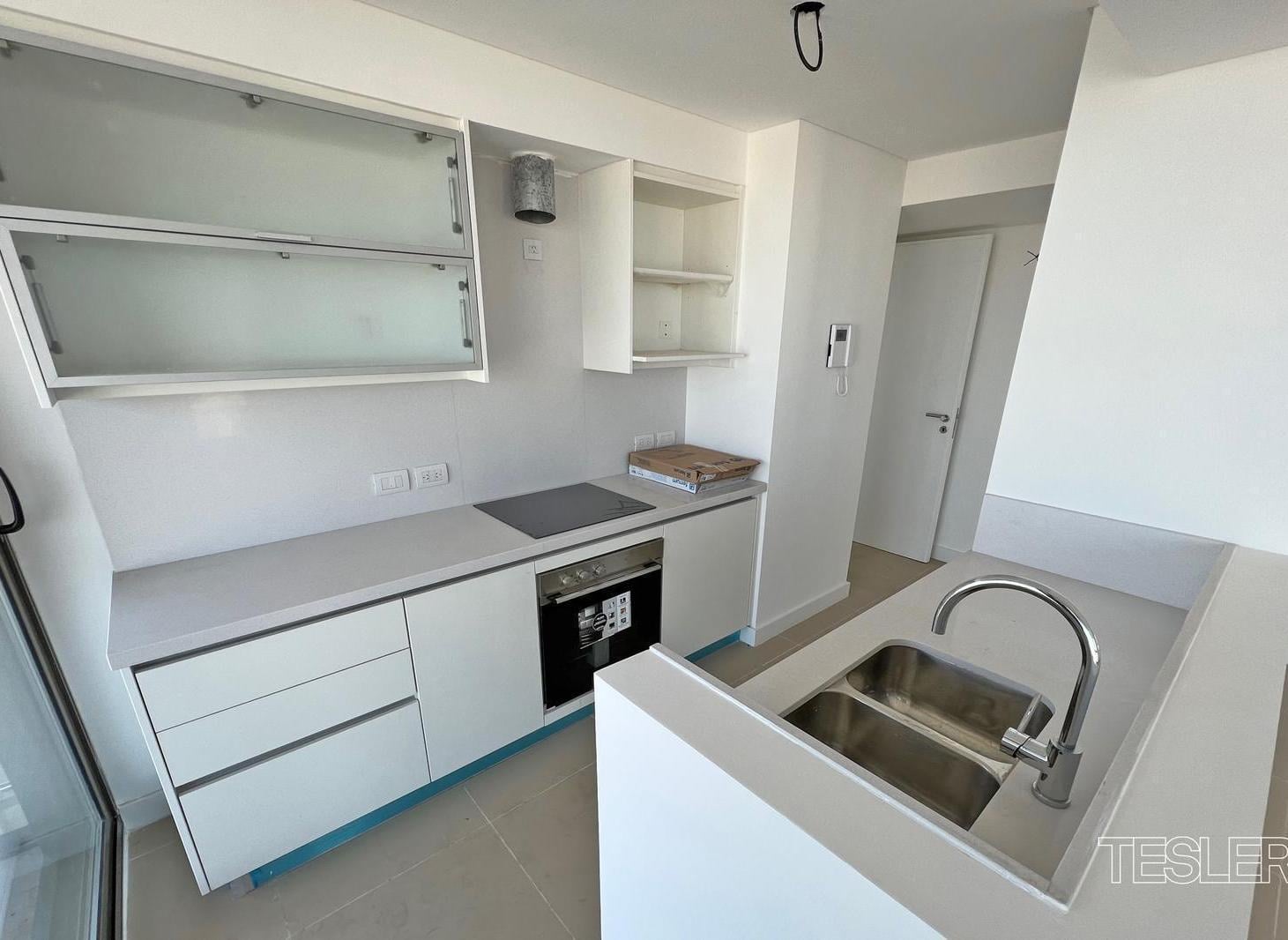 Foto de Weik Belgrano Piso muy alto 2 dormitorios 2 baños completos Cochera, imagen 3
