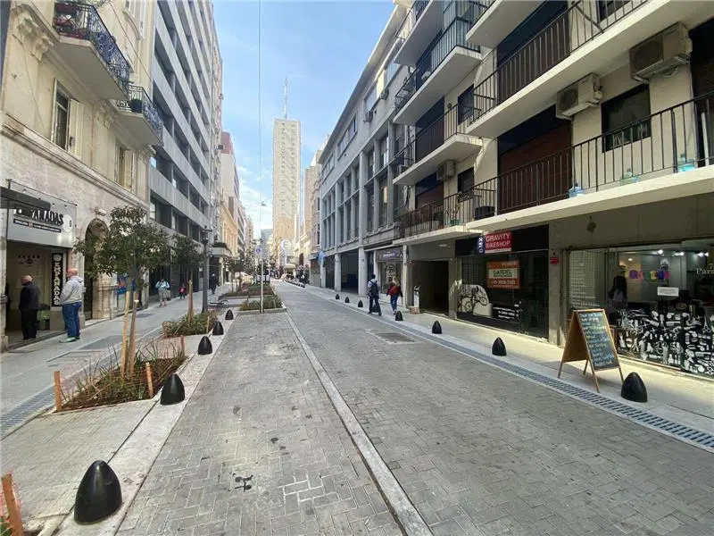 LOCALES - A LA CALLE - RETIRO, CAPITAL FEDERAL 2