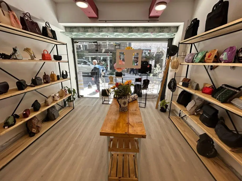 LOCALES - A LA CALLE - RETIRO, CAPITAL FEDERAL 4