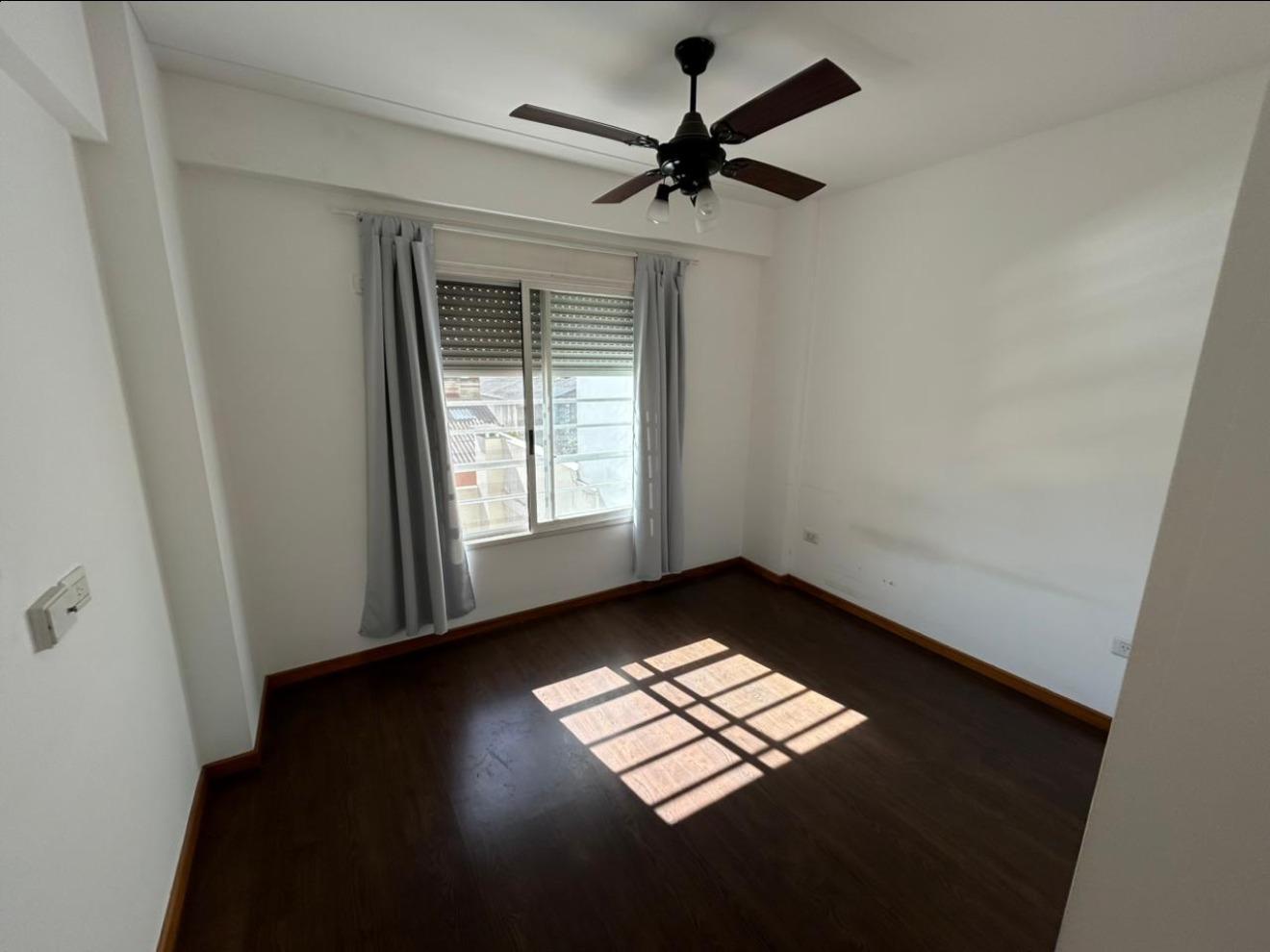 Foto de ******** RESERVADO ***************VENTA Dto 2 AMB CON BALCON AL CF APTO, imagen 4