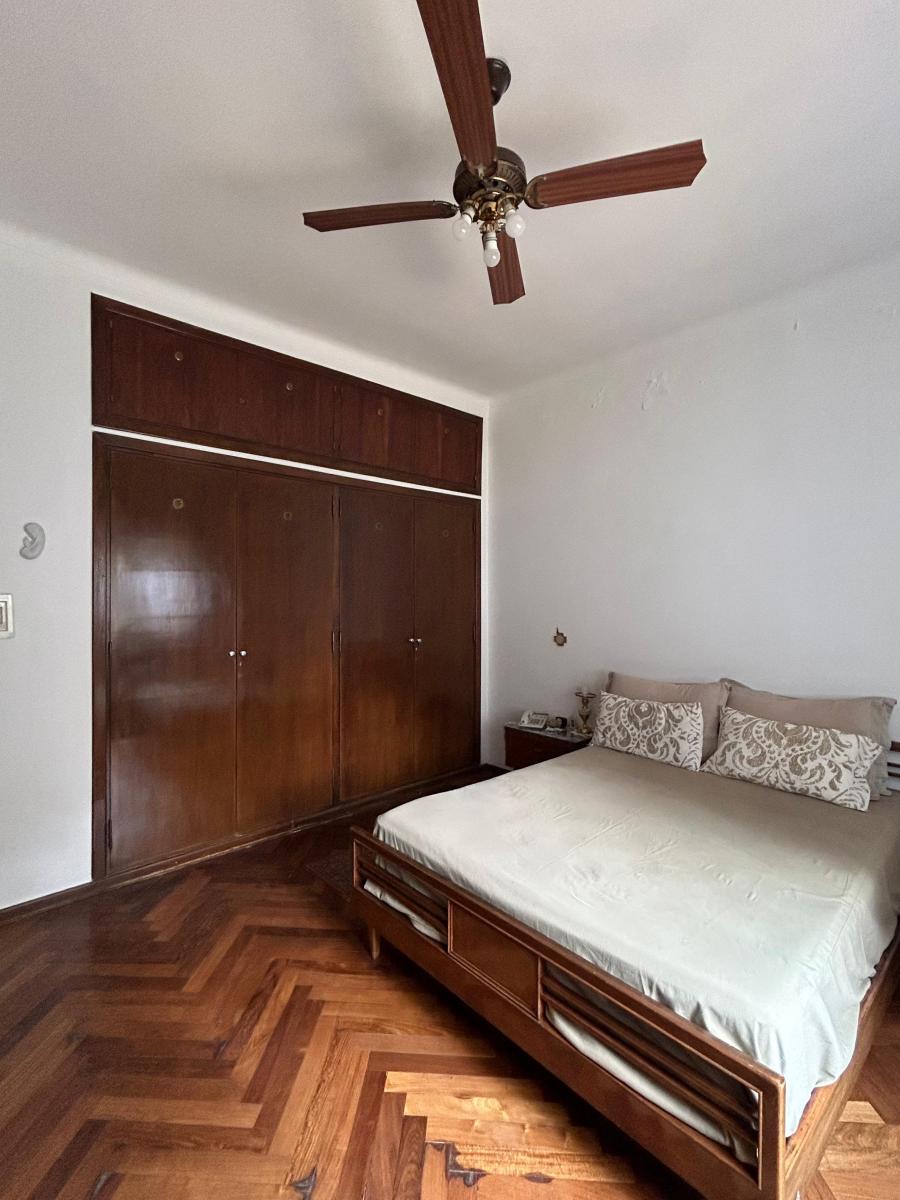 Juan B Justo 923, Vicente López. Chalet en 2 Plantas de 7 Ambientes. 4