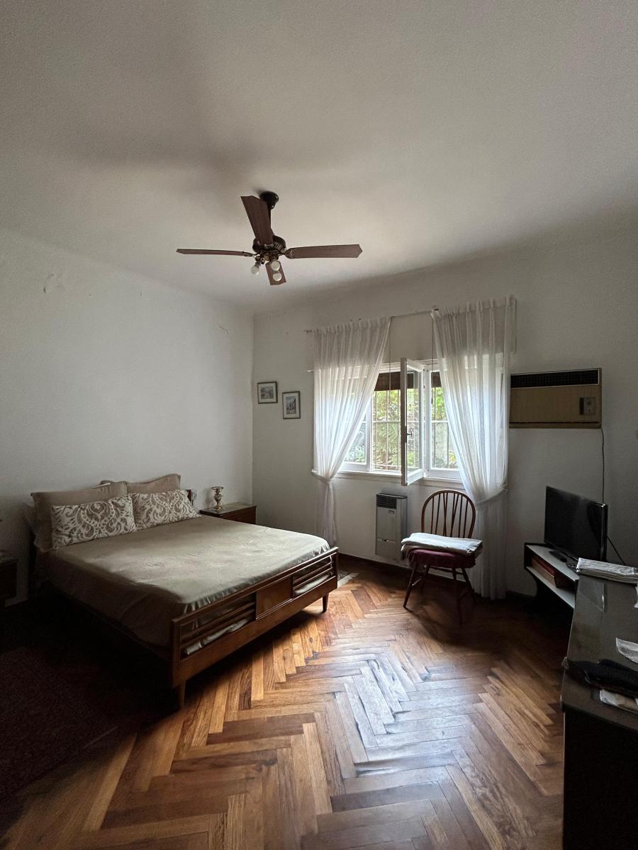 Juan B Justo 923, Vicente López. Chalet en 2 Plantas de 7 Ambientes. 2