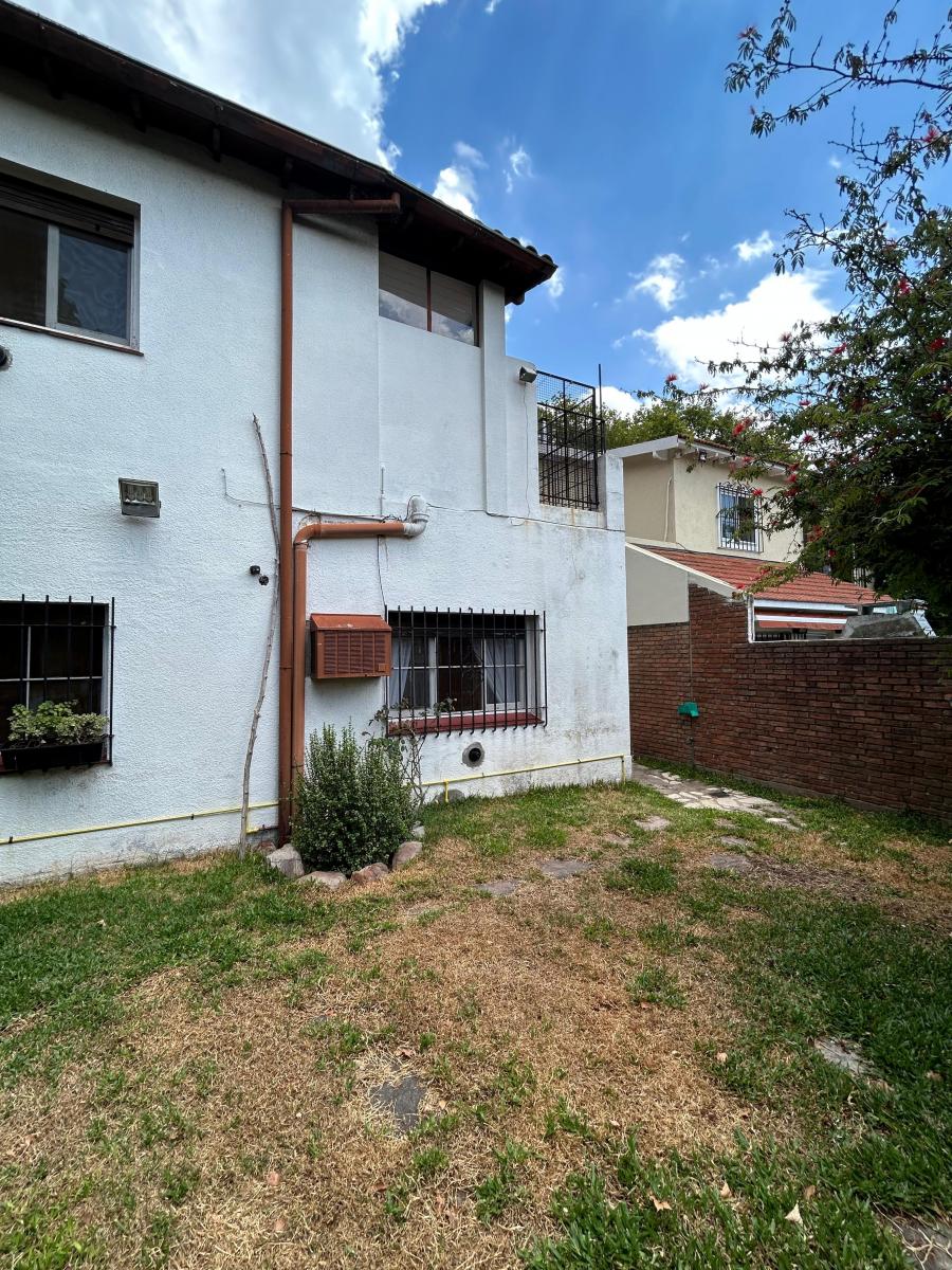 Juan B Justo 923, Vicente López. Chalet en 2 Plantas de 7 Ambientes. 3