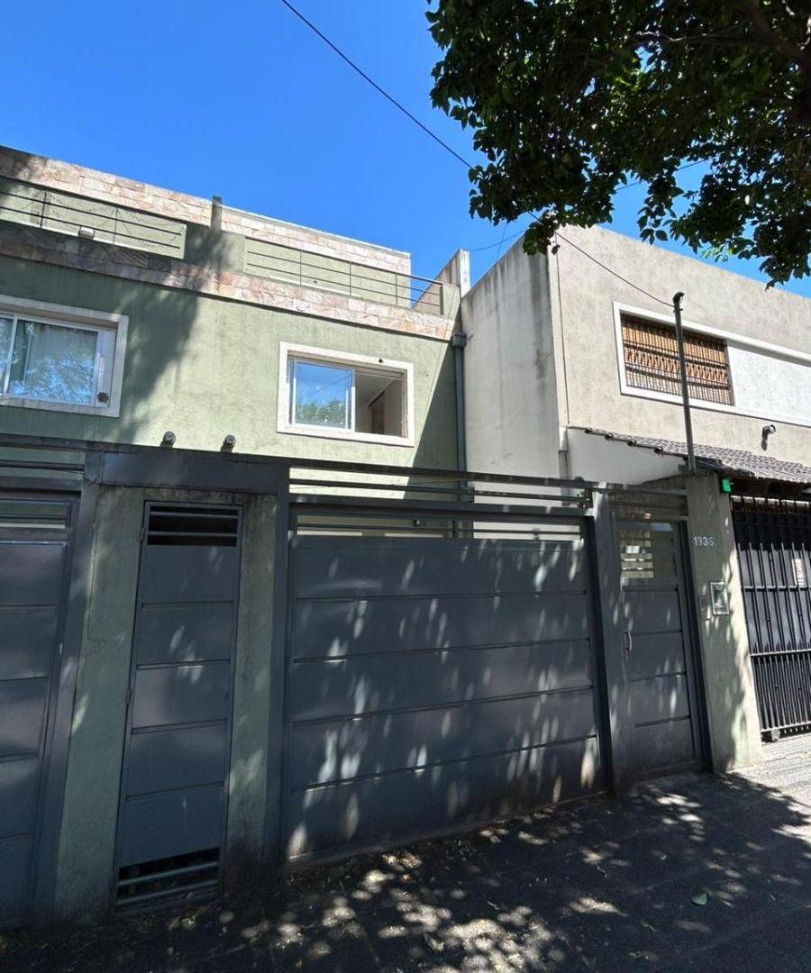 Dúplex 4 ambientes c/patio, playroom y terraza - R. Gutierrez 1936, Olivos.