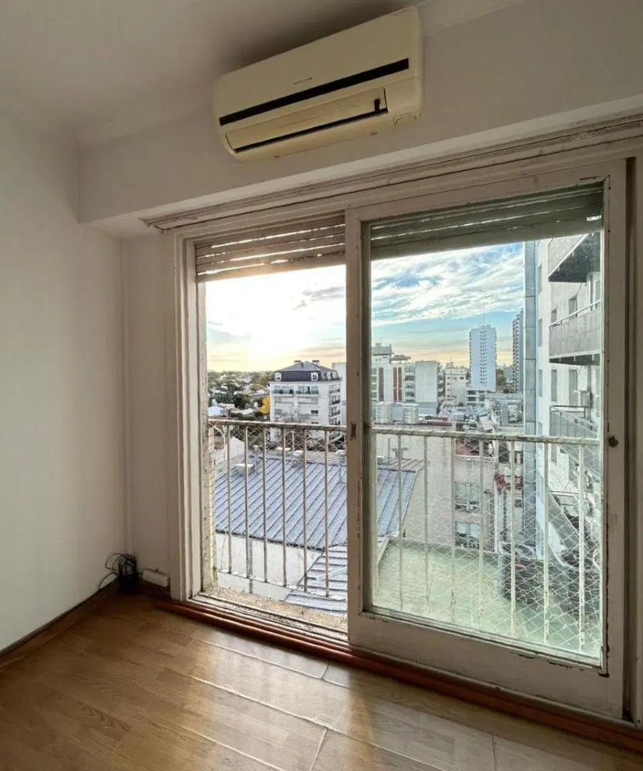 Departamento 2 ambientes c/ balcón frances - Arenales 1521, Florida. 4