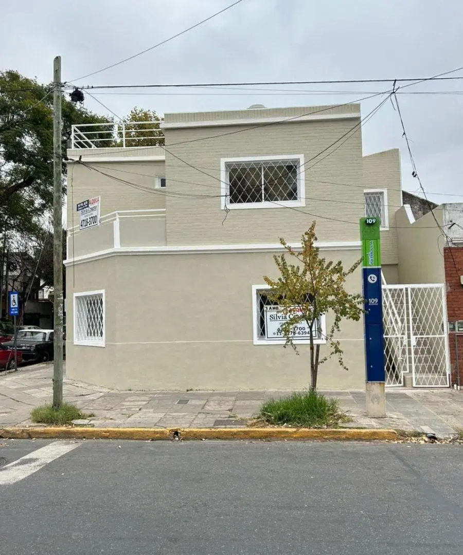 PH 3 AMB Planta Baja C/PATIO A ESTRENAR - España 2205, Olivos. 3
