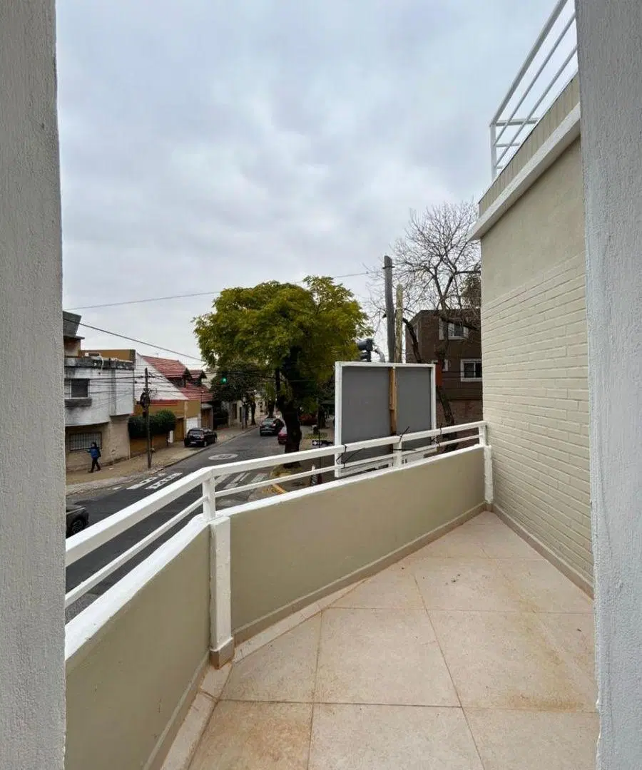 PH 3 AMB. en Planta Alta A ESTRENAR C/BALCÓN Y TERRAZA - Villate 2395, Olivos. 2