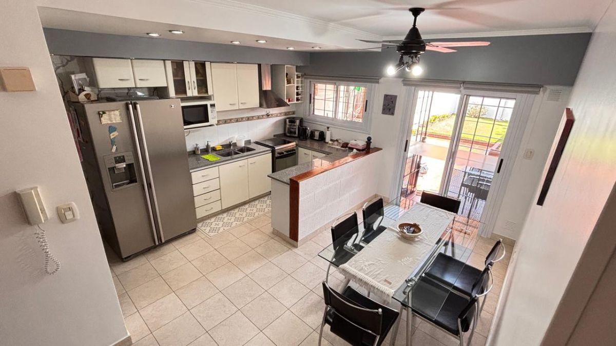 Foto de Dúplex 4 amb. con jardín, parrilla y playroom - Chacabuco 724, Florida., imagen 5