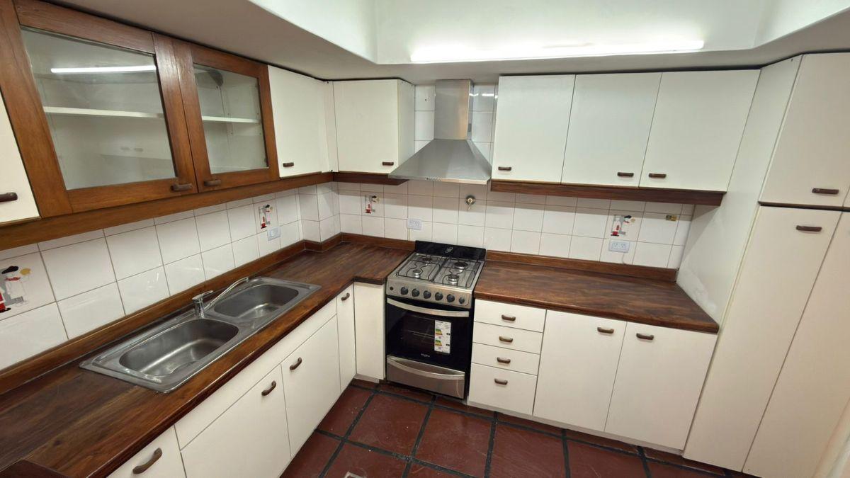 Foto de DEPARTAMENTO TIPO CASA | PATIO CON PILETA CLIMATIZADA | PARRILLA |, imagen 1