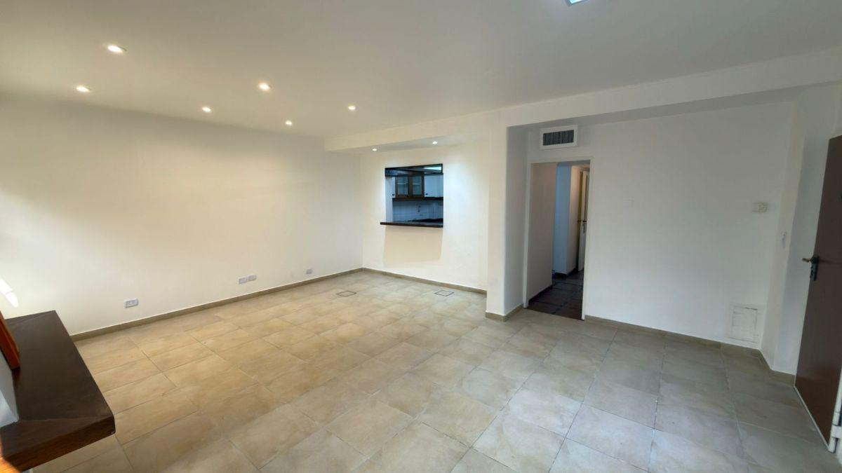 Foto de DEPARTAMENTO TIPO CASA | PATIO CON PILETA CLIMATIZADA | PARRILLA |, imagen 3