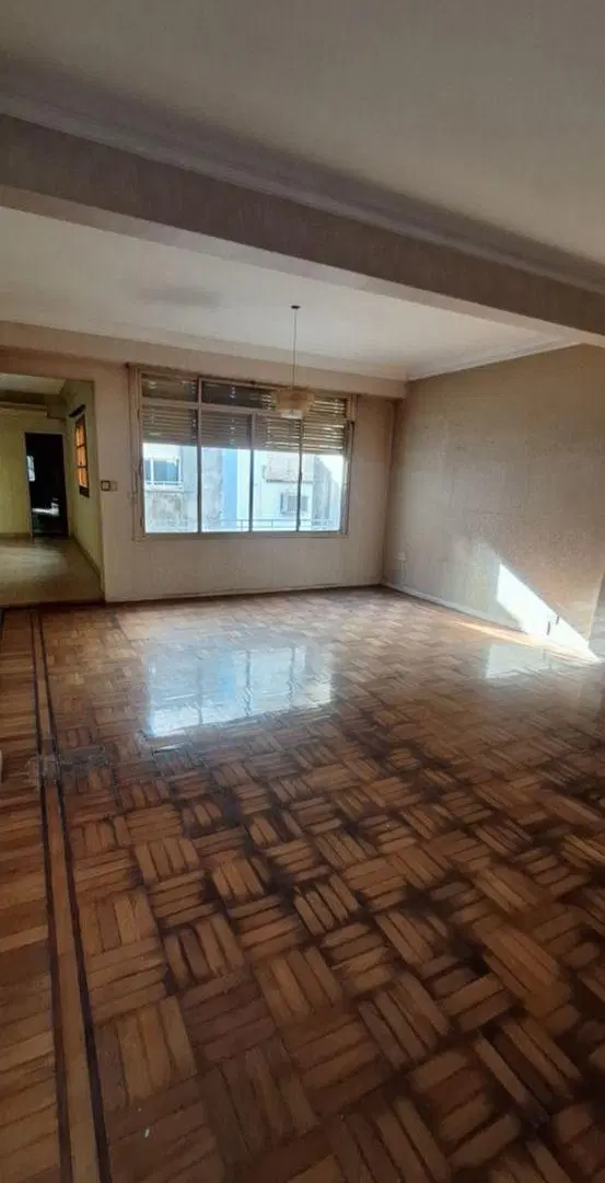 AMPLIO DEPARTAMENTO CON JARDIN Y QUINCHO Y PARRILLA 2