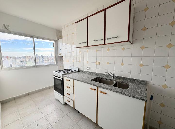 Alquiler Departamento 2 Ambientes con Balcón Sin Expensas! 2