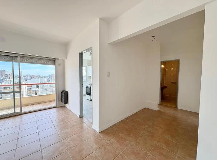 Alquiler Departamento 2 Ambientes con Balcón Sin Expensas! 1