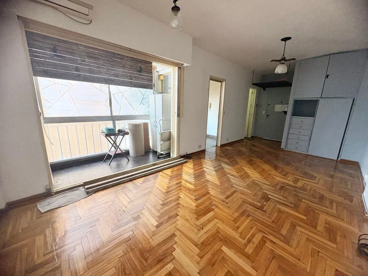 Monoambiente con Balcón en Venta en Belgrano 3