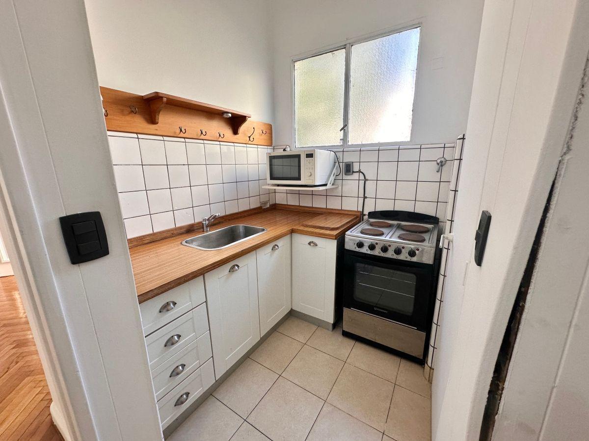 Foto de Venta piso 2 ambientes y medio con balcon mts Av 9 de Julio, imagen 5