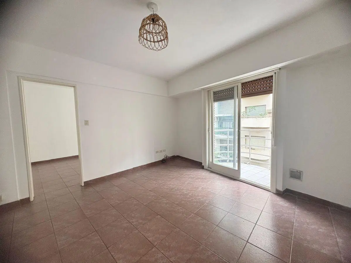 Departamento 2 Ambientes con 2 Balcones Recoleta 2