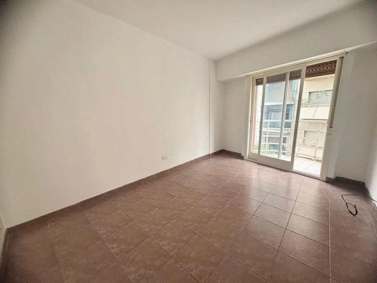Departamento 2 Ambientes con 2 Balcones Recoleta 5