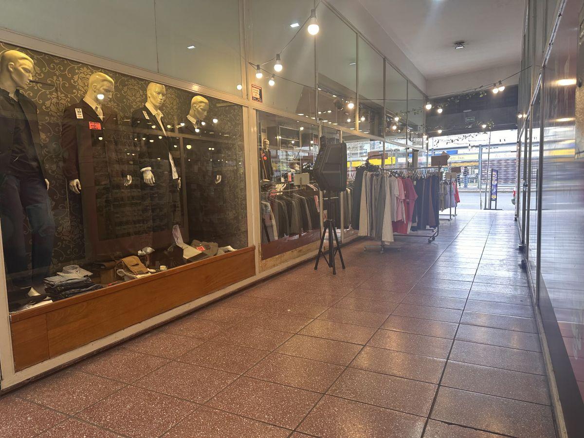Foto de Local en Galería Guarani, Zona Muy Comercial, imagen 4