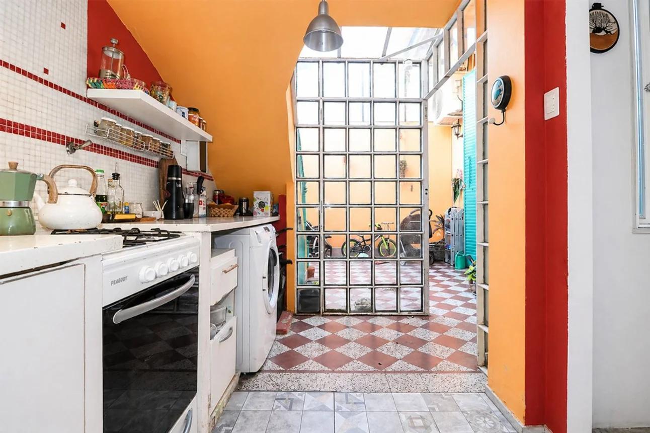 Foto de EN EDIFICIO PATRIMONIO DE LA CIUDAD PH ABSOLUTA y TOTALMENTE RENOVADO, imagen 2