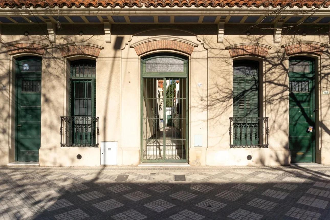 Foto de EN EDIFICIO PATRIMONIO DE LA CIUDAD PH ABSOLUTA y TOTALMENTE RENOVADO, imagen 1