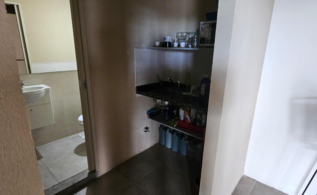 Foto de MAGNIFICO LOCAL DE 95 MTS EN 2 PISO - EN CENTRO COMERCIAL VERDI 57, imagen 4